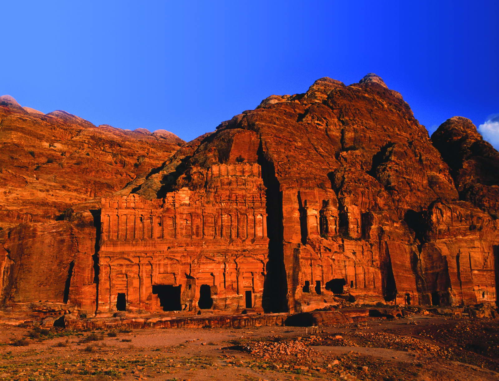 jordan tours petra tombs 129 20170420 1515619921